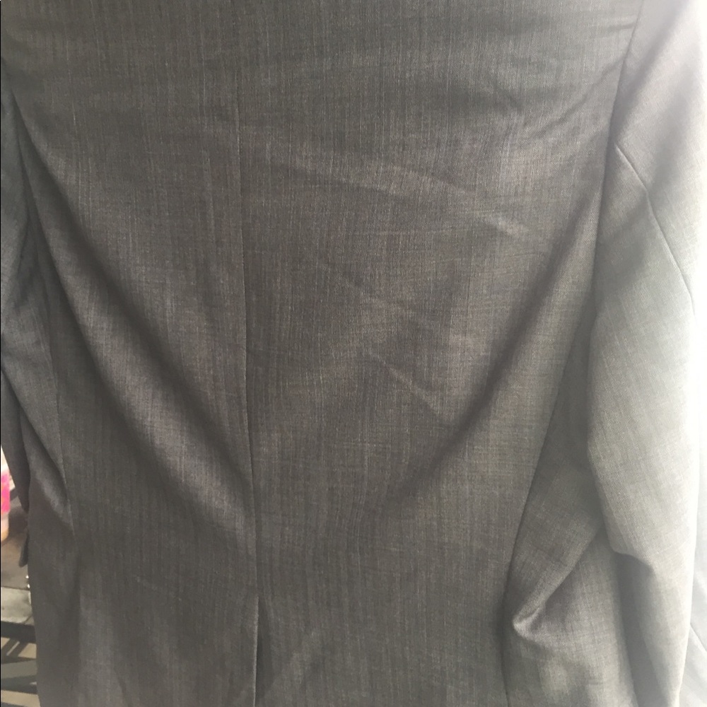 Men’s Tom James Custom tailored suit